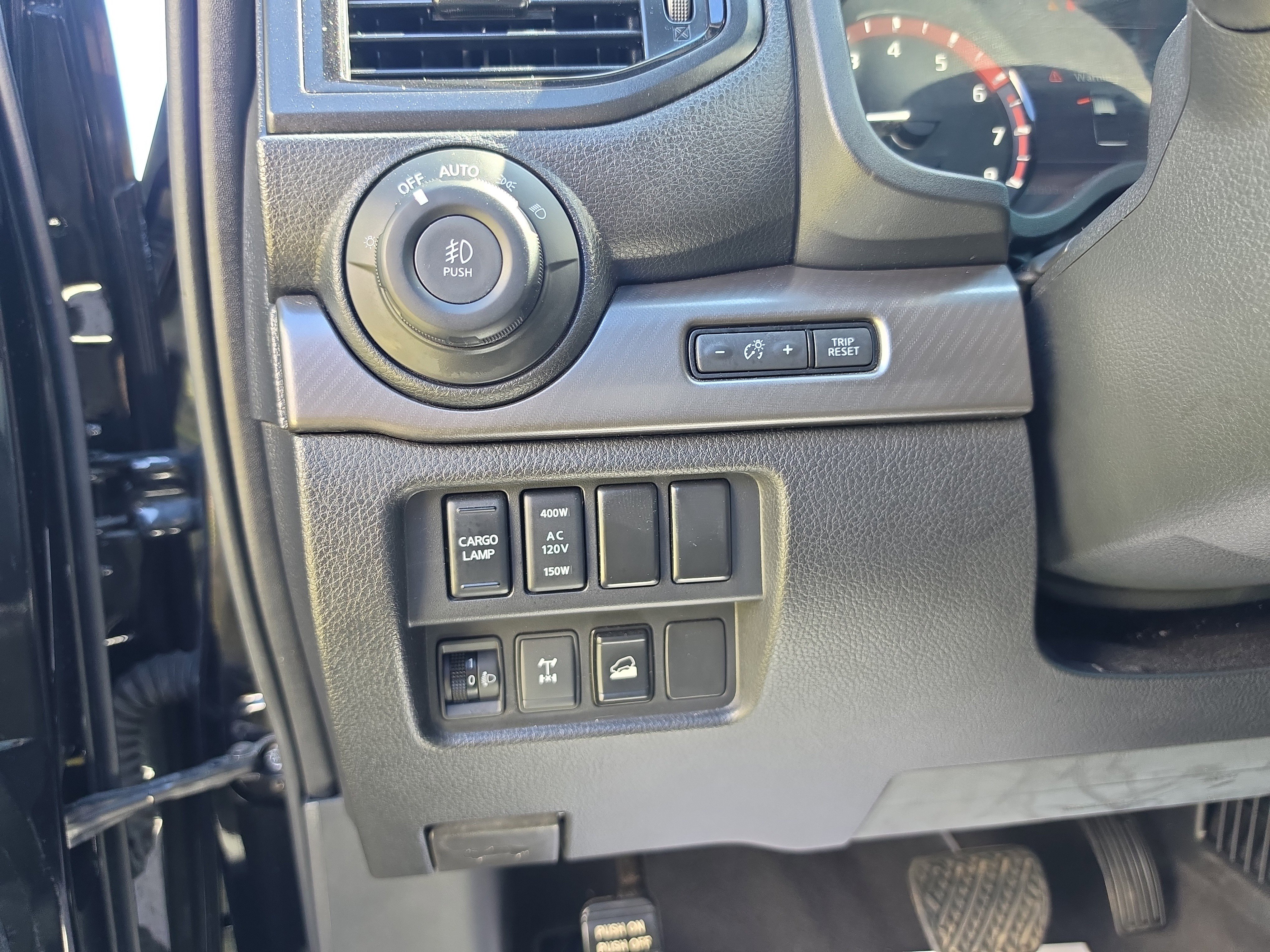 Used 2020 Nissan Titan PRO-4X w/ Pro-4x Convenience Package AWD/4WD image 20