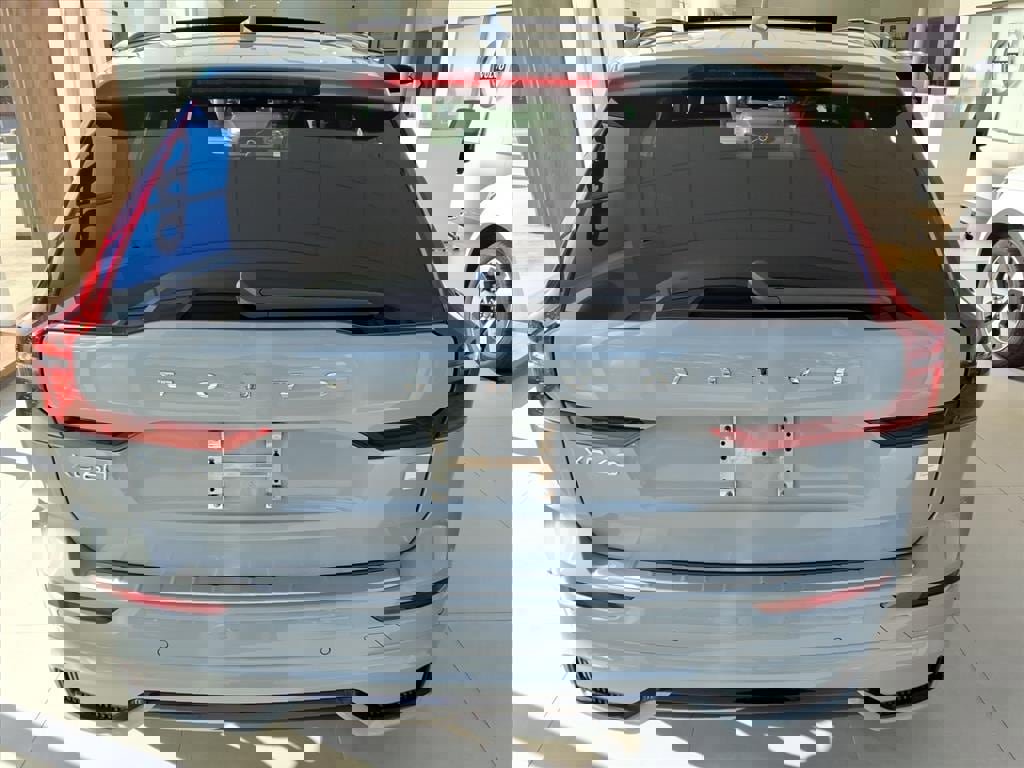 New 2026 Volvo XC60 T8 Polestar w/ Protection Package Premier image 5