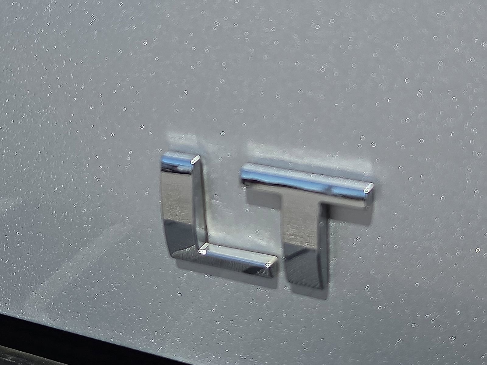 Used 2018 Chevrolet Silverado 1500 LT w/ Texas Edition image 9