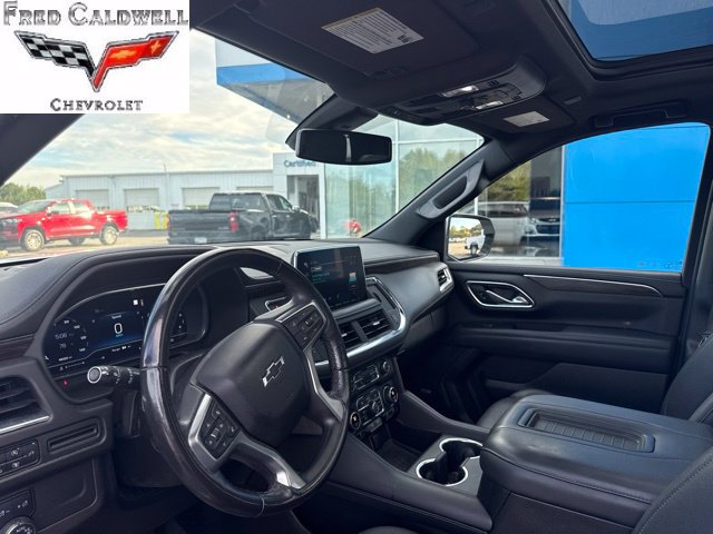 Used 2022 Chevrolet Tahoe Z71 w/ Luxury Package AWD/4WD image 7