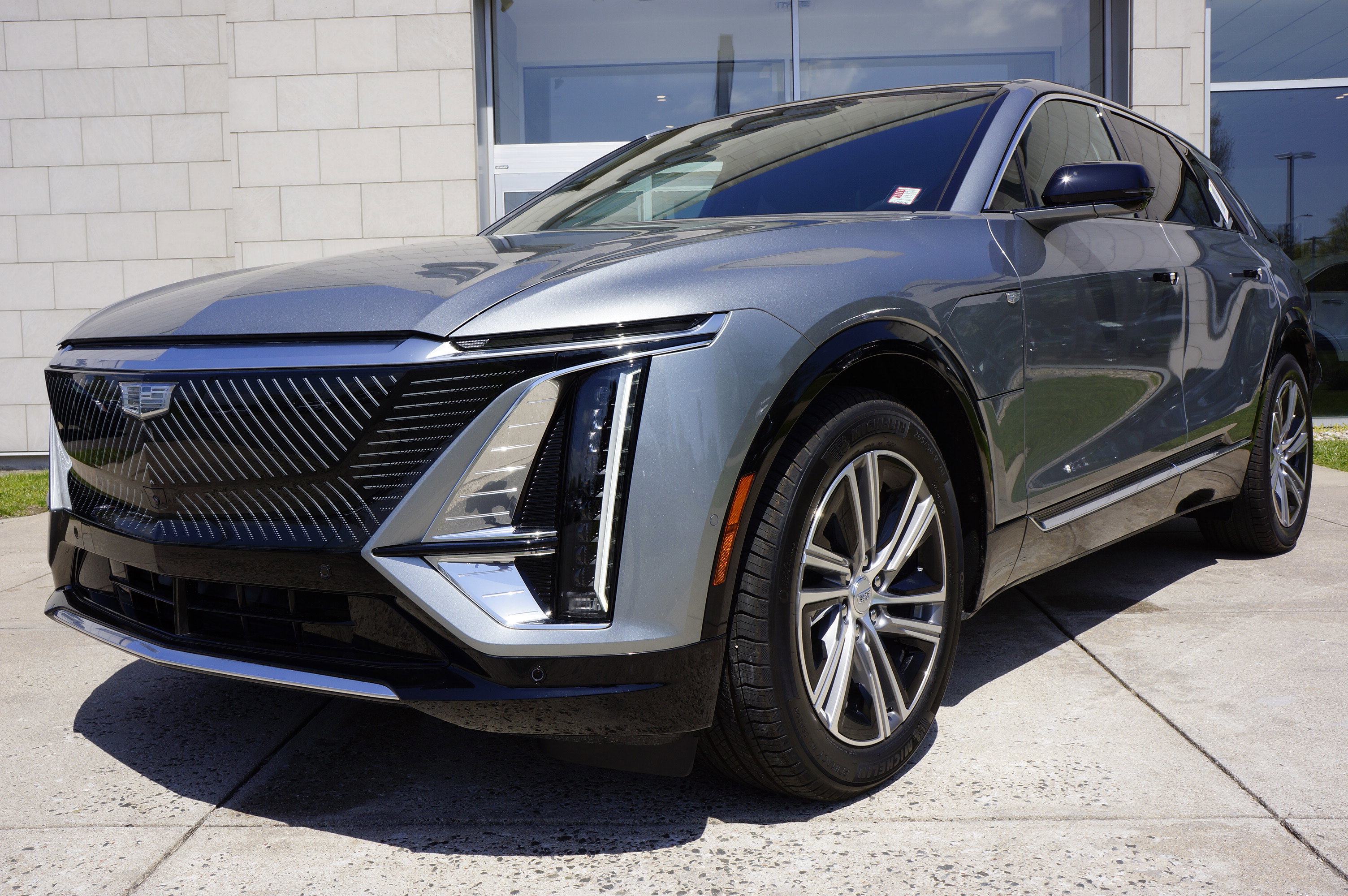 Used 2024 Cadillac Lyriq Tech image 12