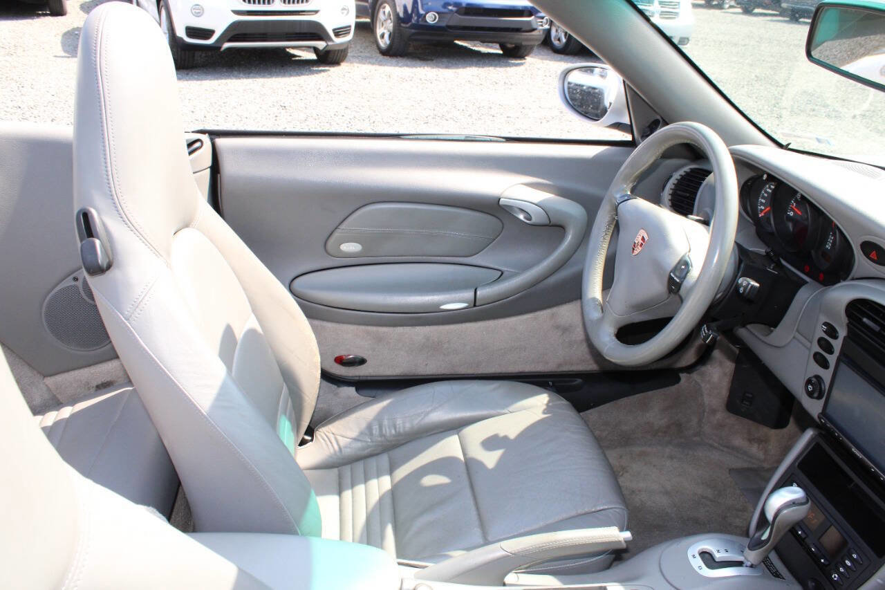 Used 2004 Porsche 911 Carrera image 19