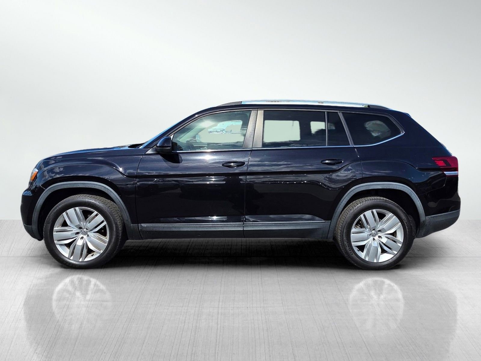 Used 2019 Volkswagen Atlas SE w/ Panoramic Sunroof Package AWD/4WD image 4