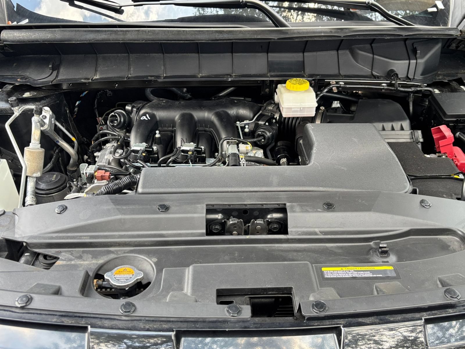 Used 2025 Nissan Pathfinder SV FWD image 34