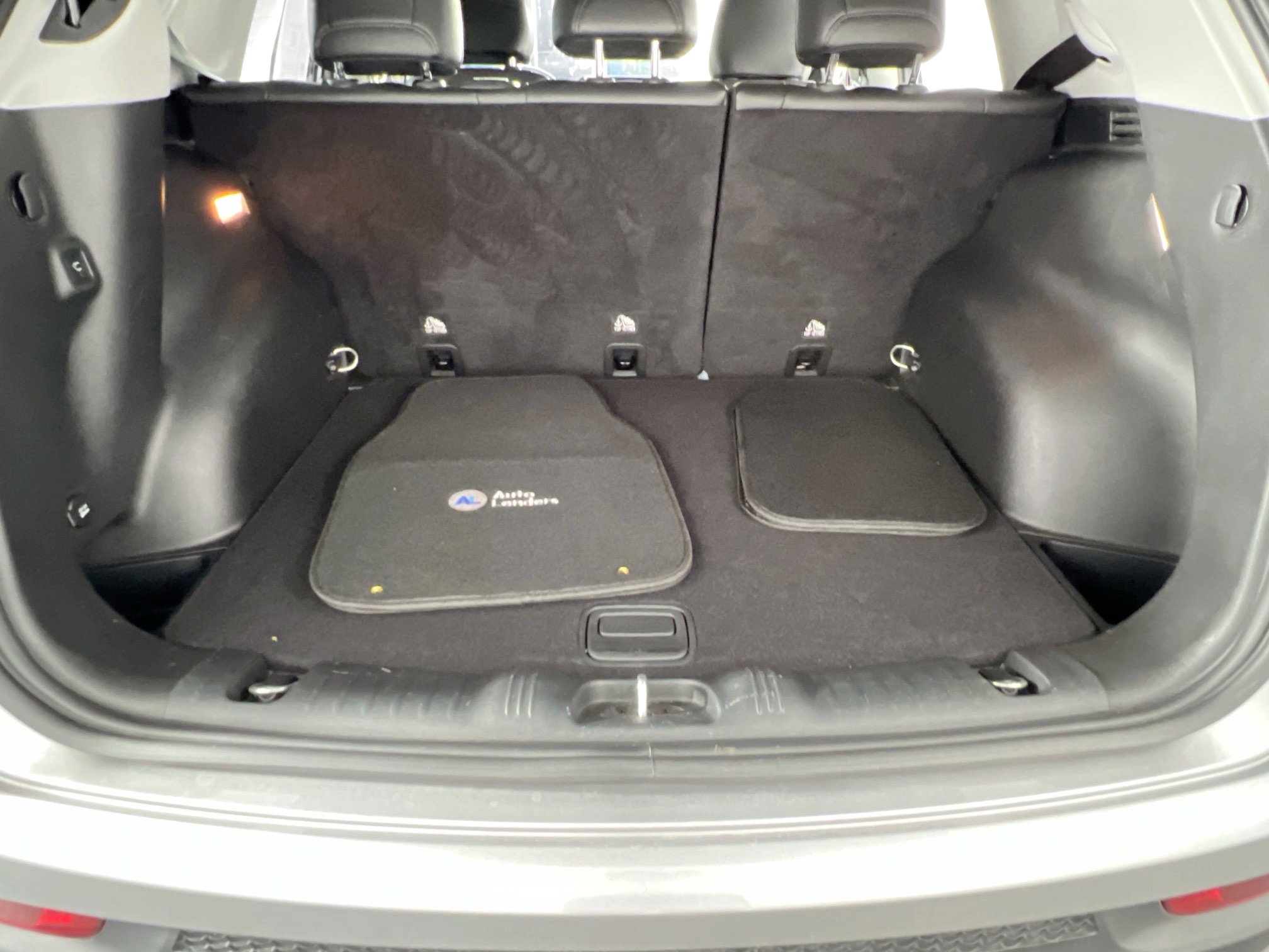 Used 2022 Jeep Compass Latitude AWD/4WD image 23