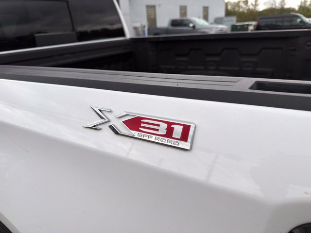 Used 2025 GMC Sierra 1500 SLT w/ SLT Premium Package AWD/4WD image 37