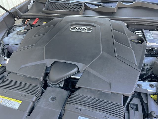 Used 2020 Audi Q8 Prestige image 36