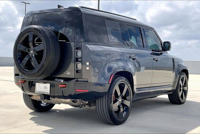 Used 2022 Land Rover Defender 110 X image 2