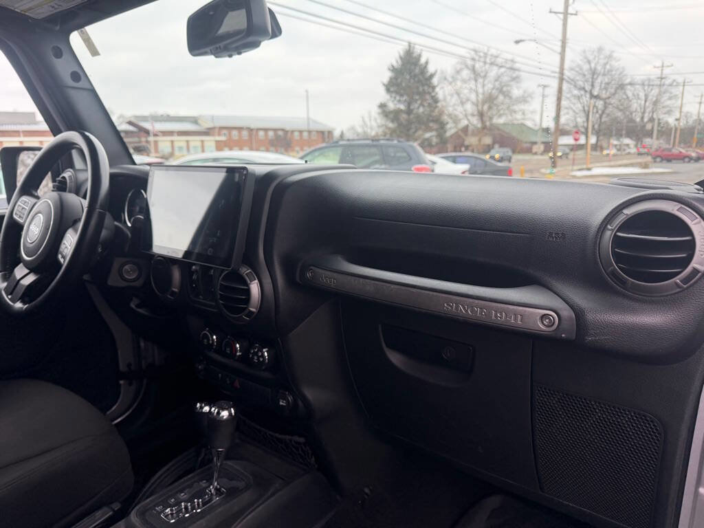 Used 2015 Jeep Wrangler Unlimited Sport w/ Quick Order Package 24S image 11