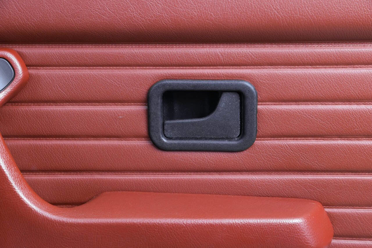 Used 1988 BMW M3 Coupe image 71