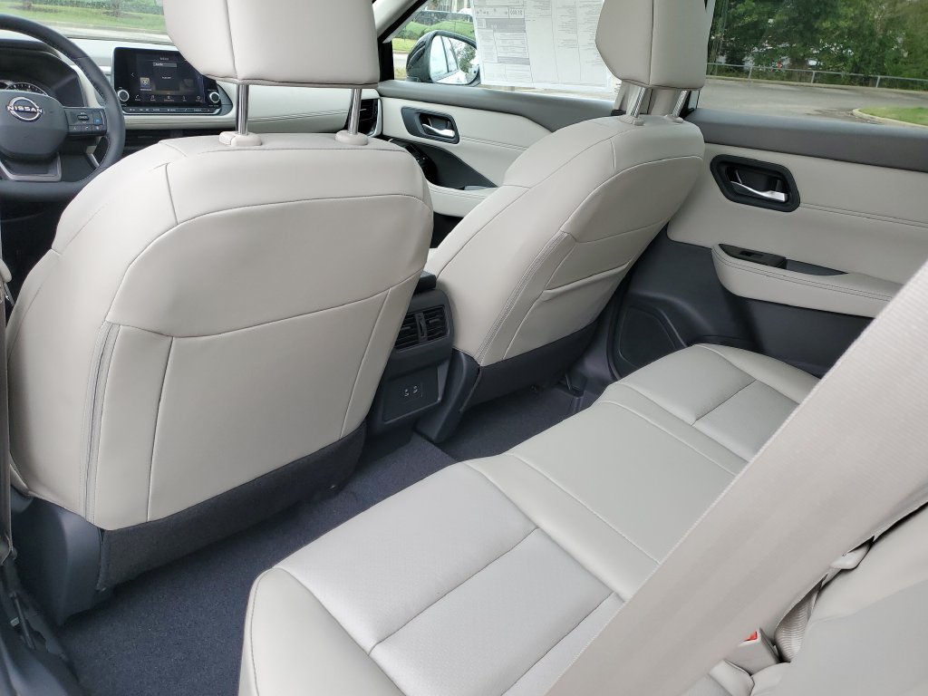 New 2026 Nissan Rogue Dark Armor AWD/4WD image 15