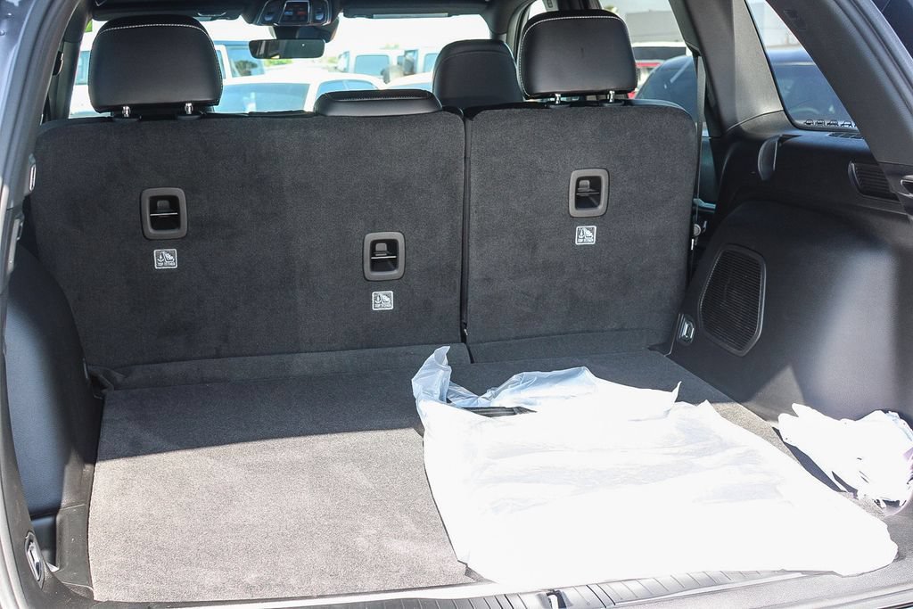 New 2026 Jeep Grand Cherokee Limited w/ Limited Altitude Package RWD image 26