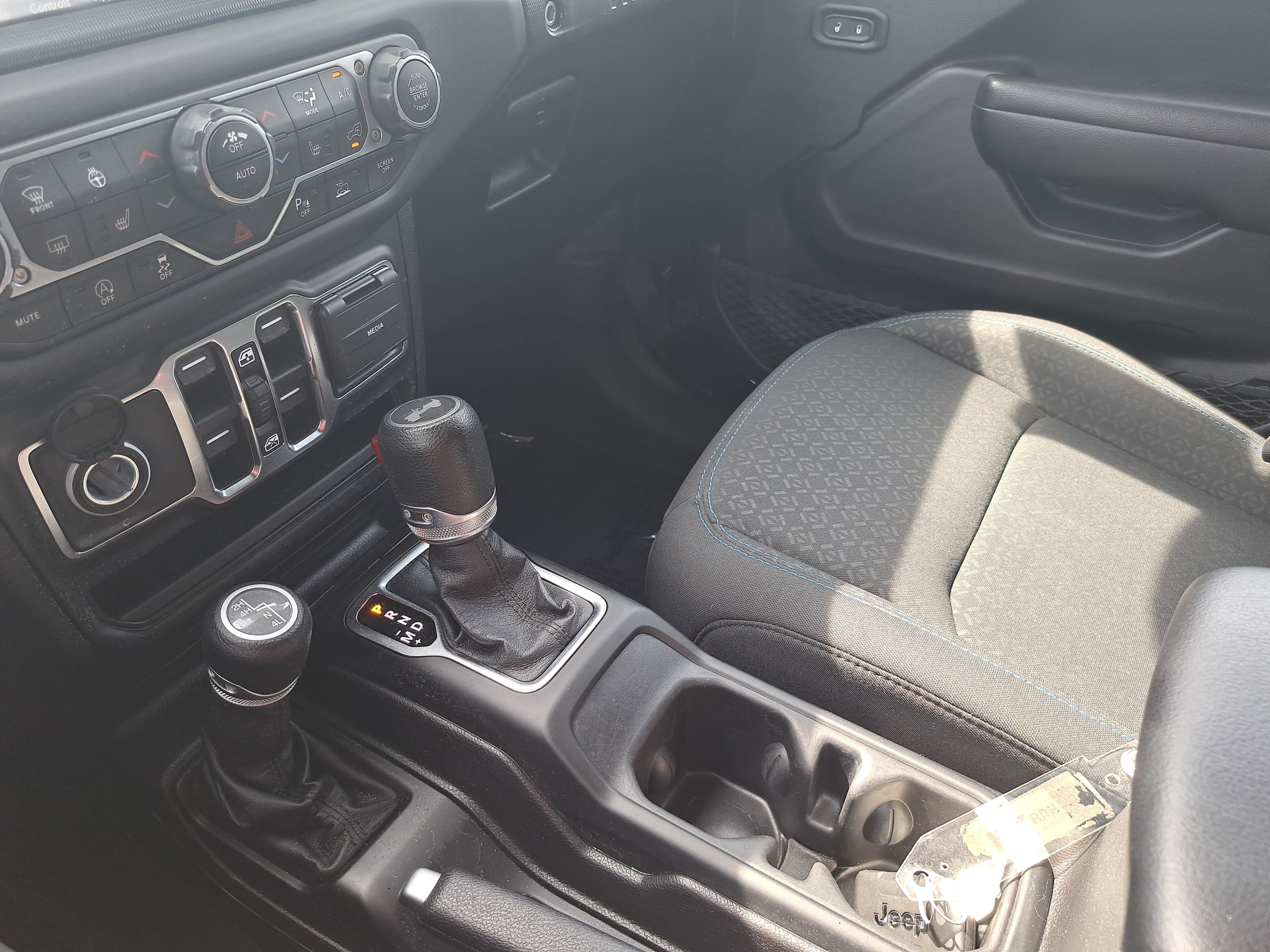 Used 2021 Jeep Wrangler Unlimited Sport AWD/4WD image 23
