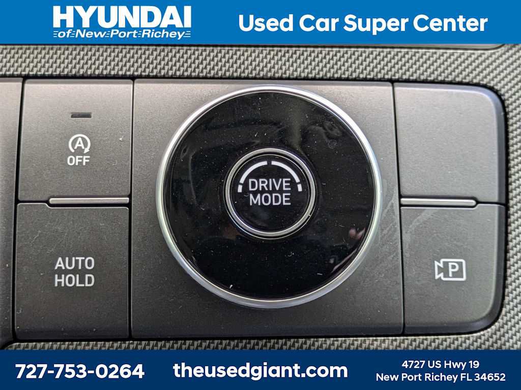 Used 2023 Hyundai Santa Fe SEL FWD image 27