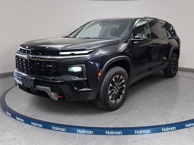 Used 2025 Chevrolet Traverse Z71 w/ Driver Confidence Package AWD/4WD image 1