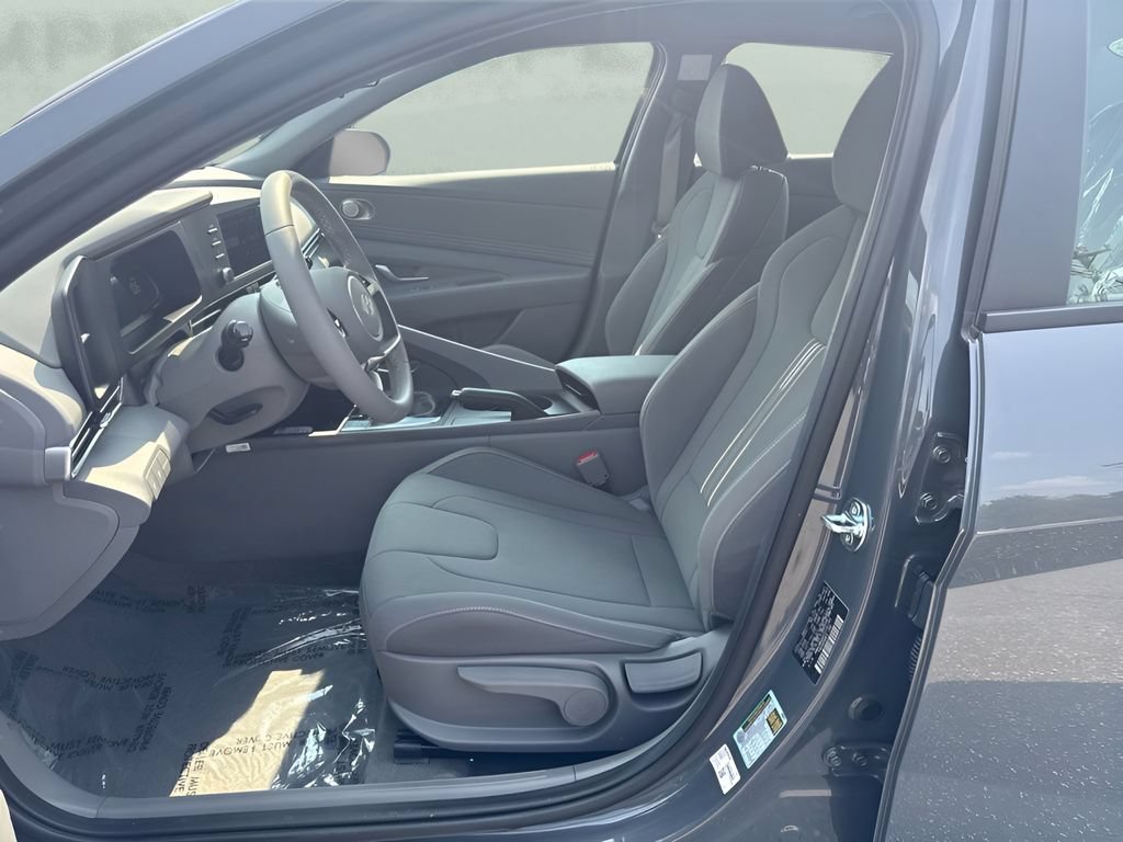 Used 2026 Hyundai Elantra Sport FWD image 5