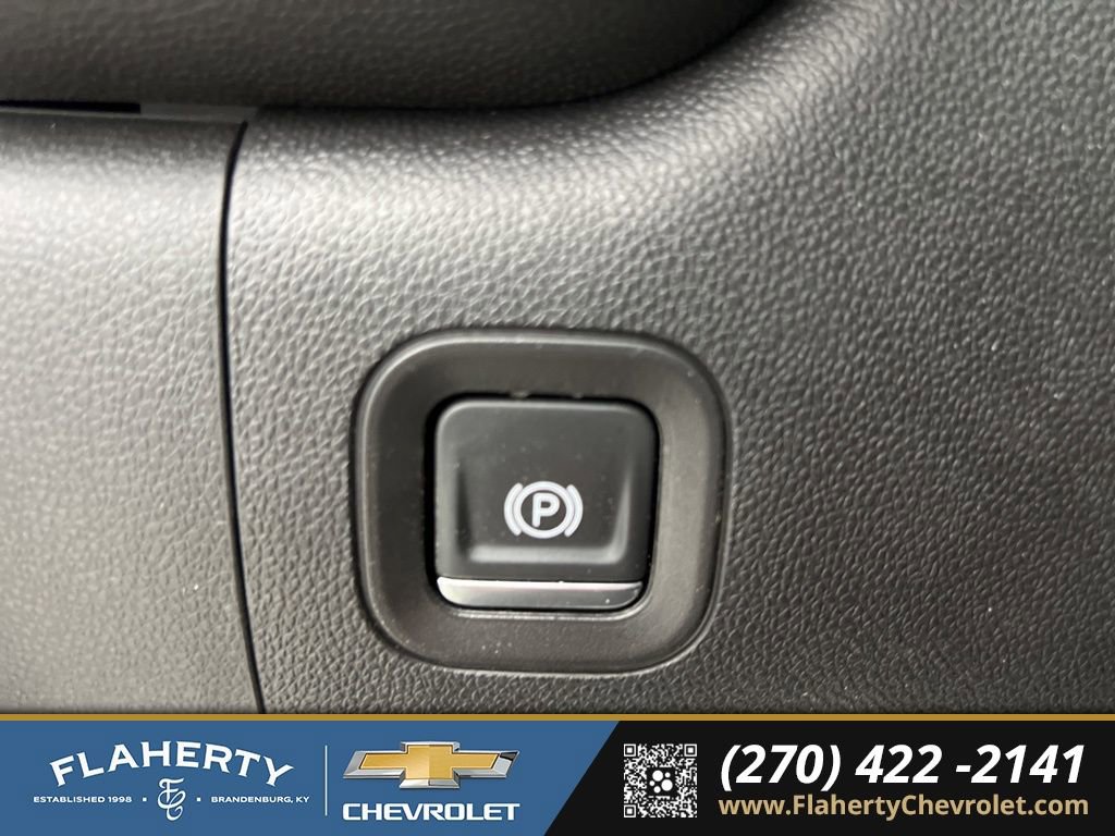 Used 2024 Chevrolet Silverado 1500 Custom AWD/4WD image 24