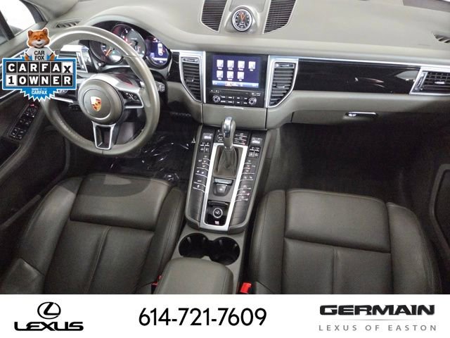 Used 2018 Porsche Macan AWD/4WD image 31