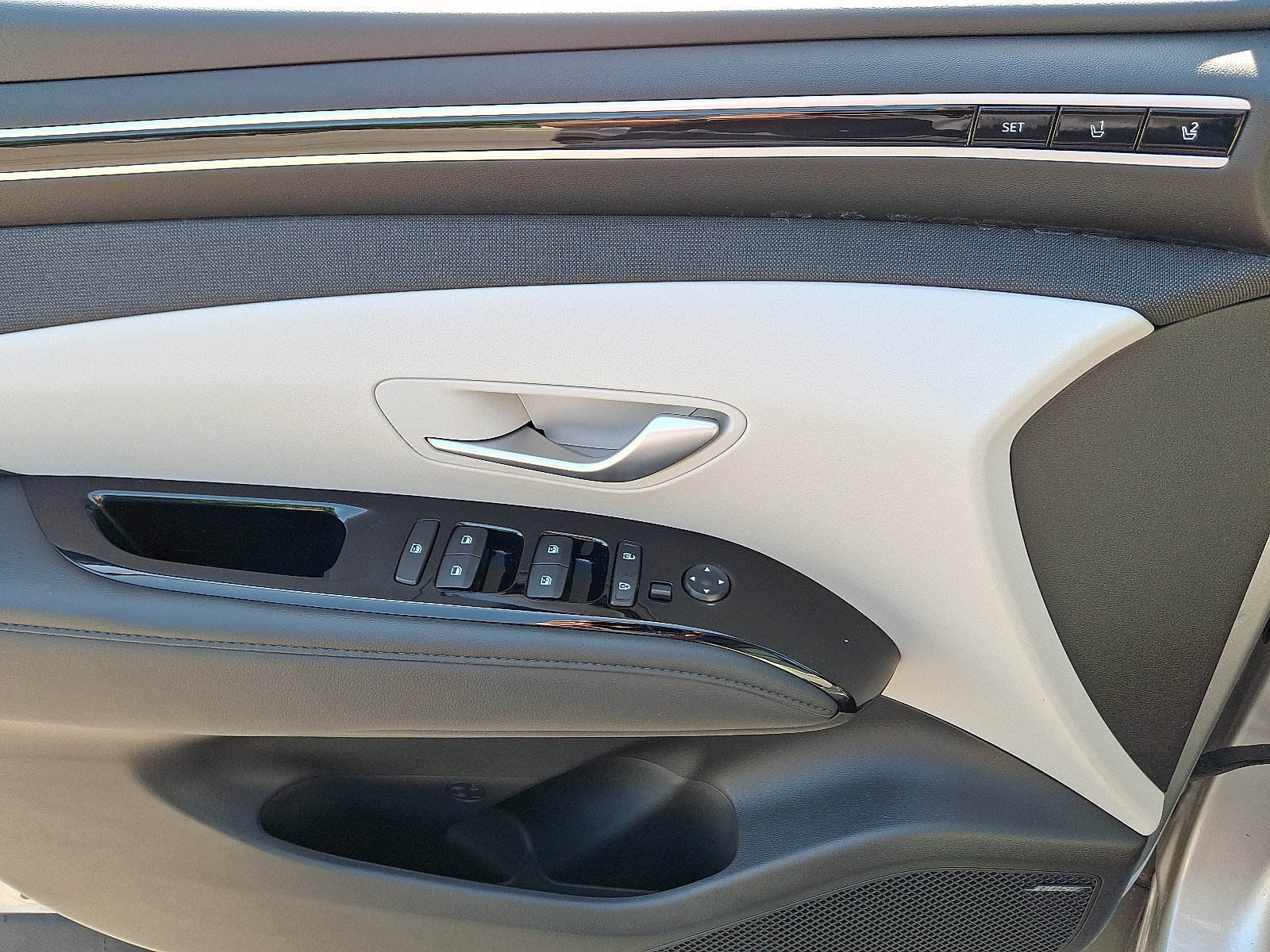 Certified 2024 Hyundai Tucson Limited FWD image 13
