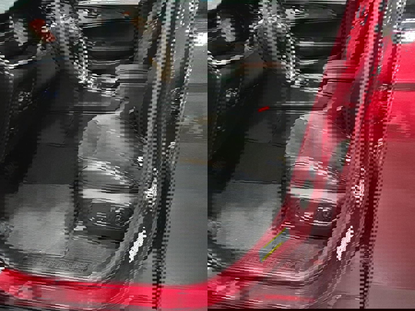 Used 2024 Jeep Grand Cherokee Altitude image 8