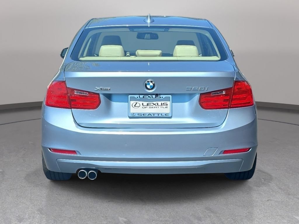Used 2013 BMW 328i xDrive Sedan AWD/4WD image 7