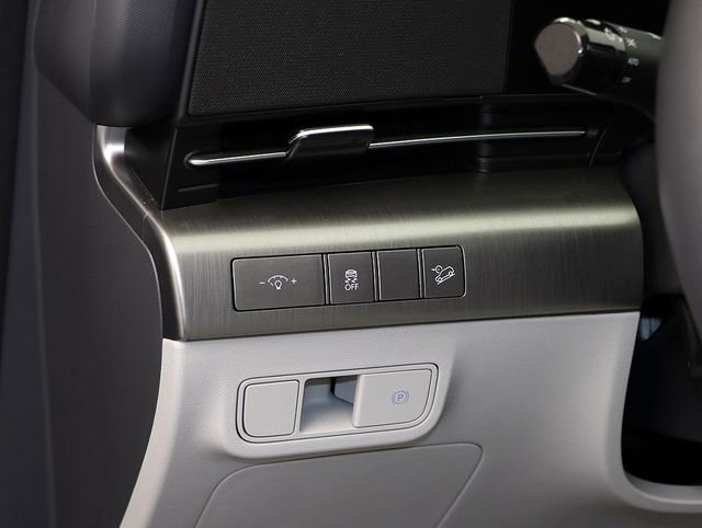 Used 2024 Hyundai Kona SEL w/ Convenience Package image 25