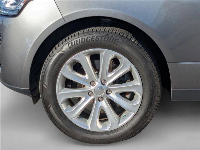 Used 2014 Land Rover Range Rover HSE image 28