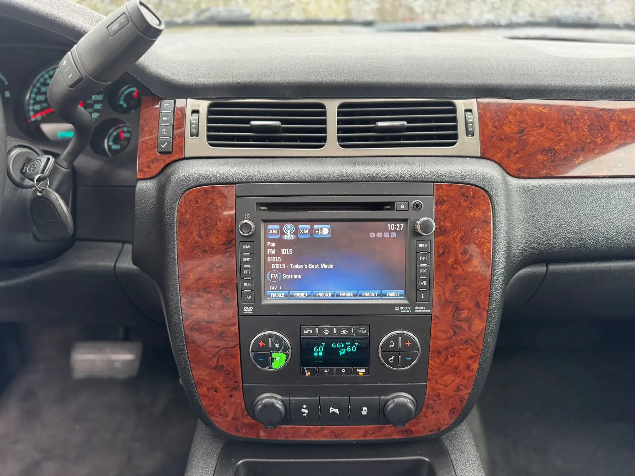Used 2012 Chevrolet Tahoe LT AWD/4WD image 18