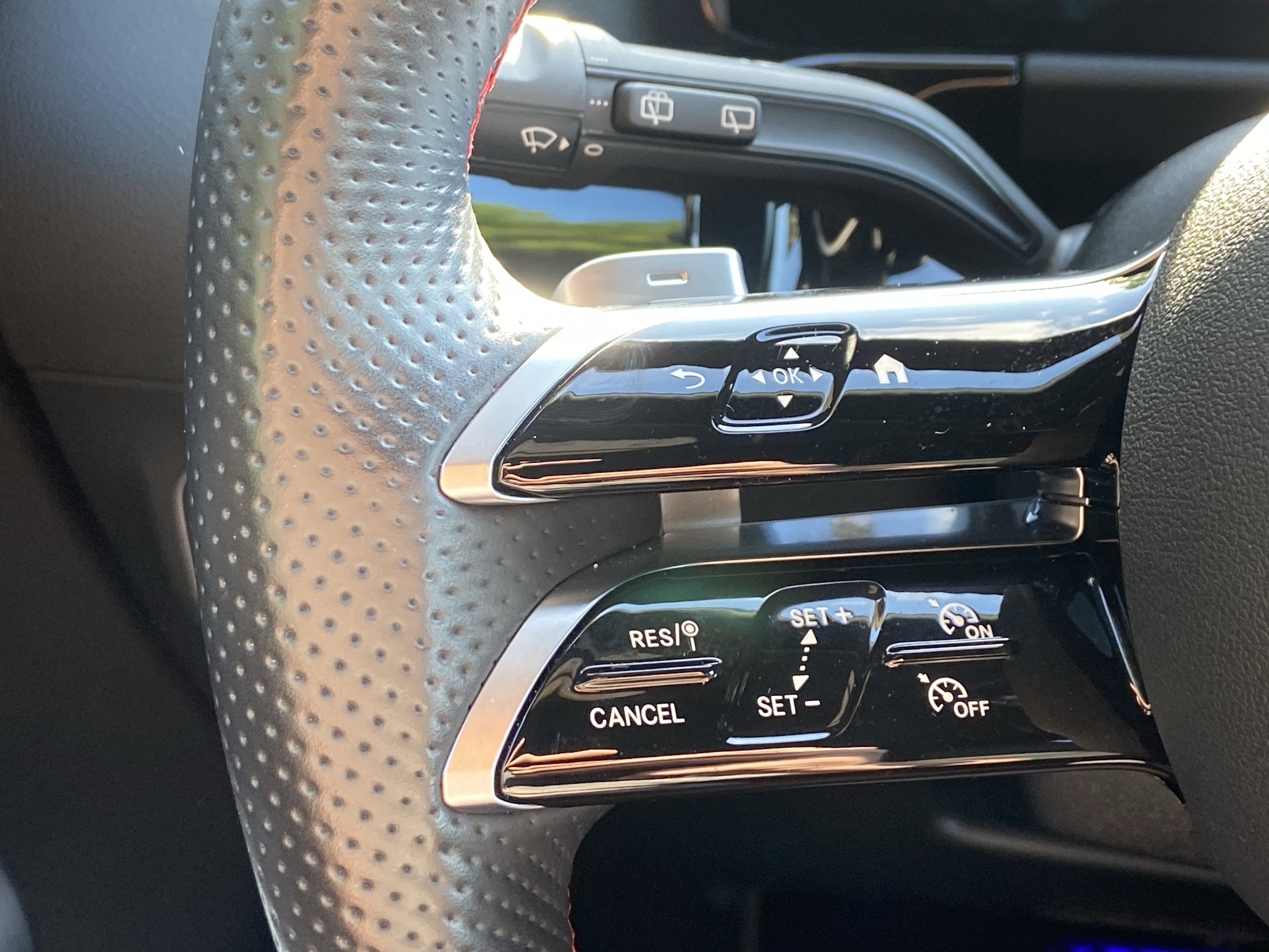 Certified 2025 Mercedes-Benz GLA 250 image 27