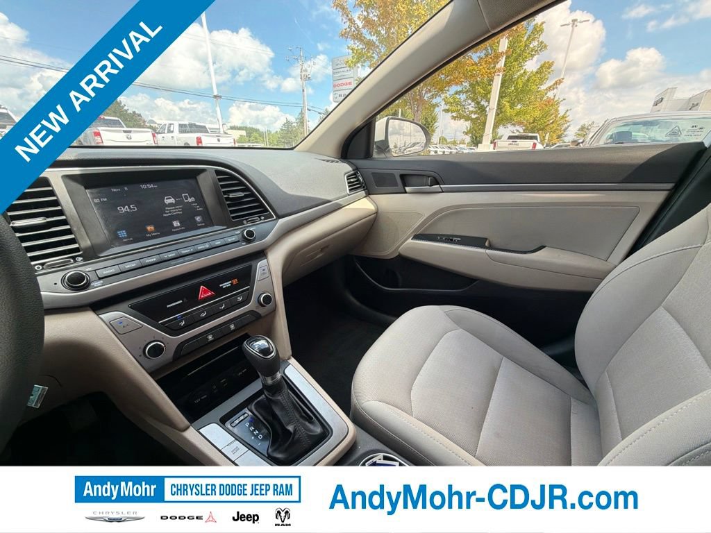 Used 2017 Hyundai Elantra SE FWD image 12