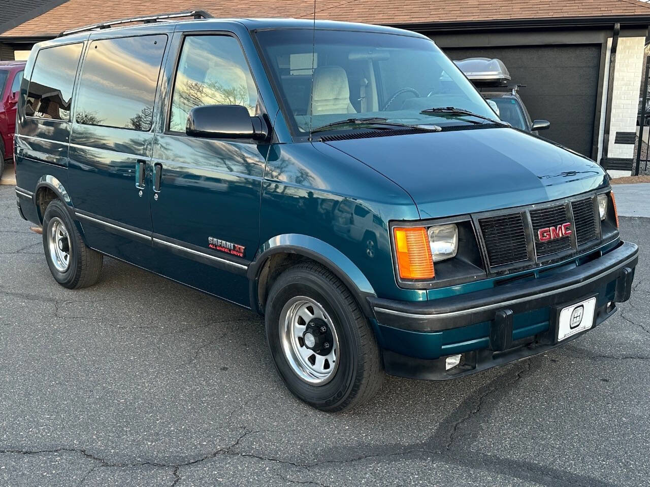 Used 1994 GMC Safari SLX AWD 3dr Extended Mini Van image 24