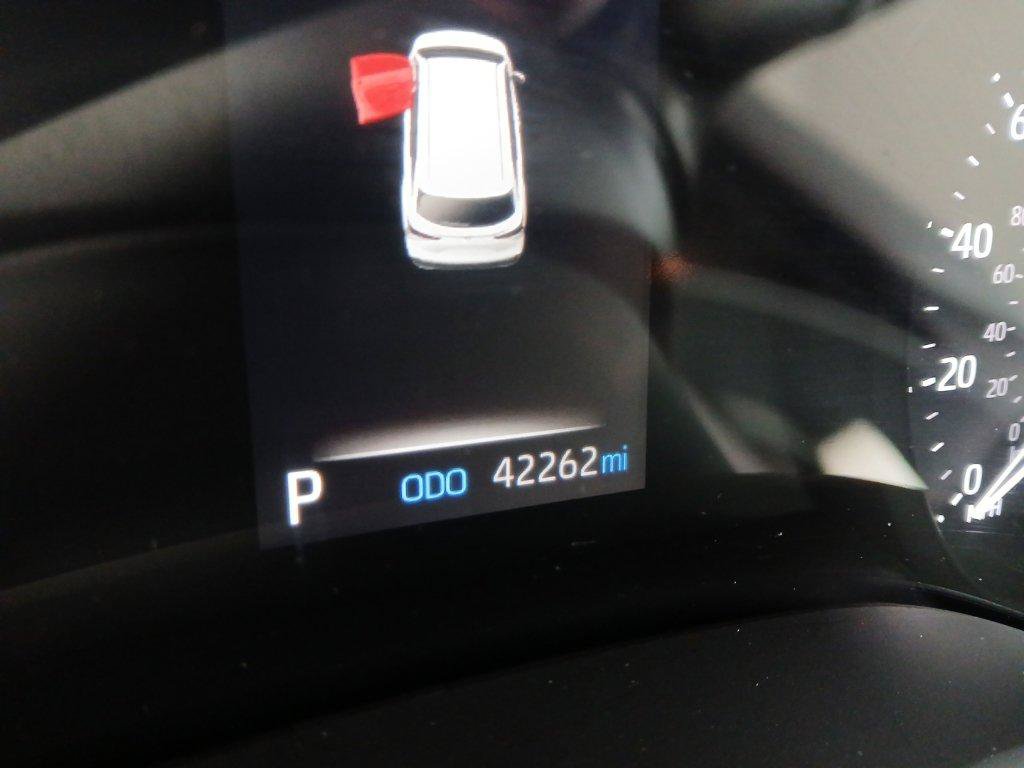 Used 2024 Toyota Sienna LE AWD/4WD image 13