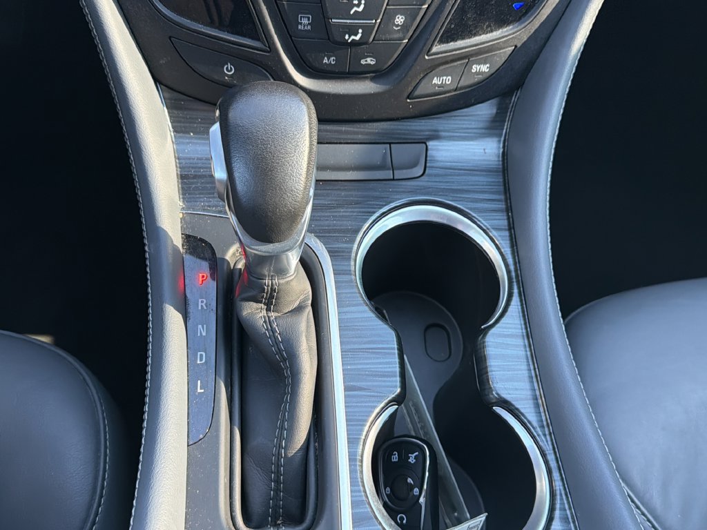 Used 2020 Buick Envision Essence FWD image 31