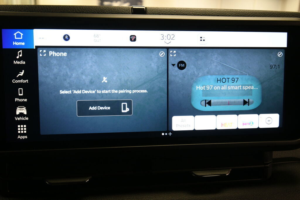 Used 2024 Jeep Wrangler Sport image 15