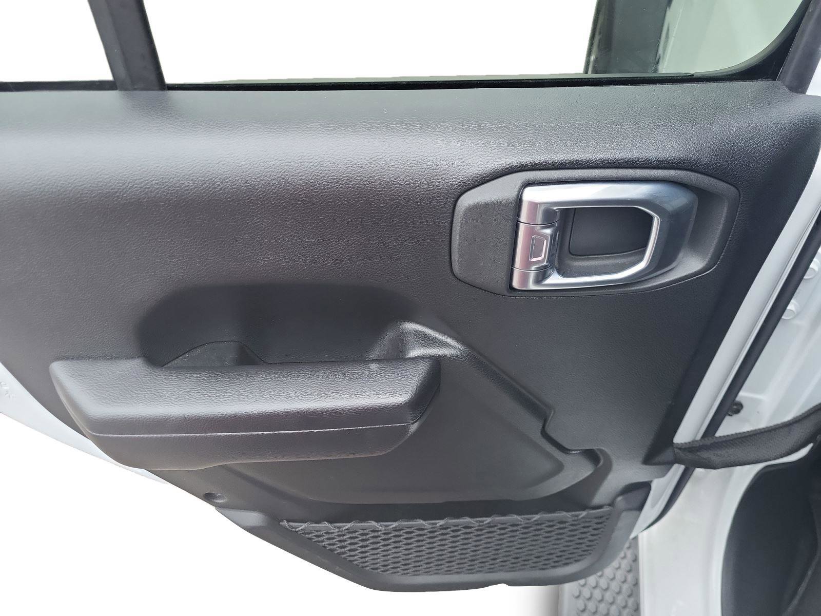 Used 2021 Jeep Wrangler Unlimited Sport image 17