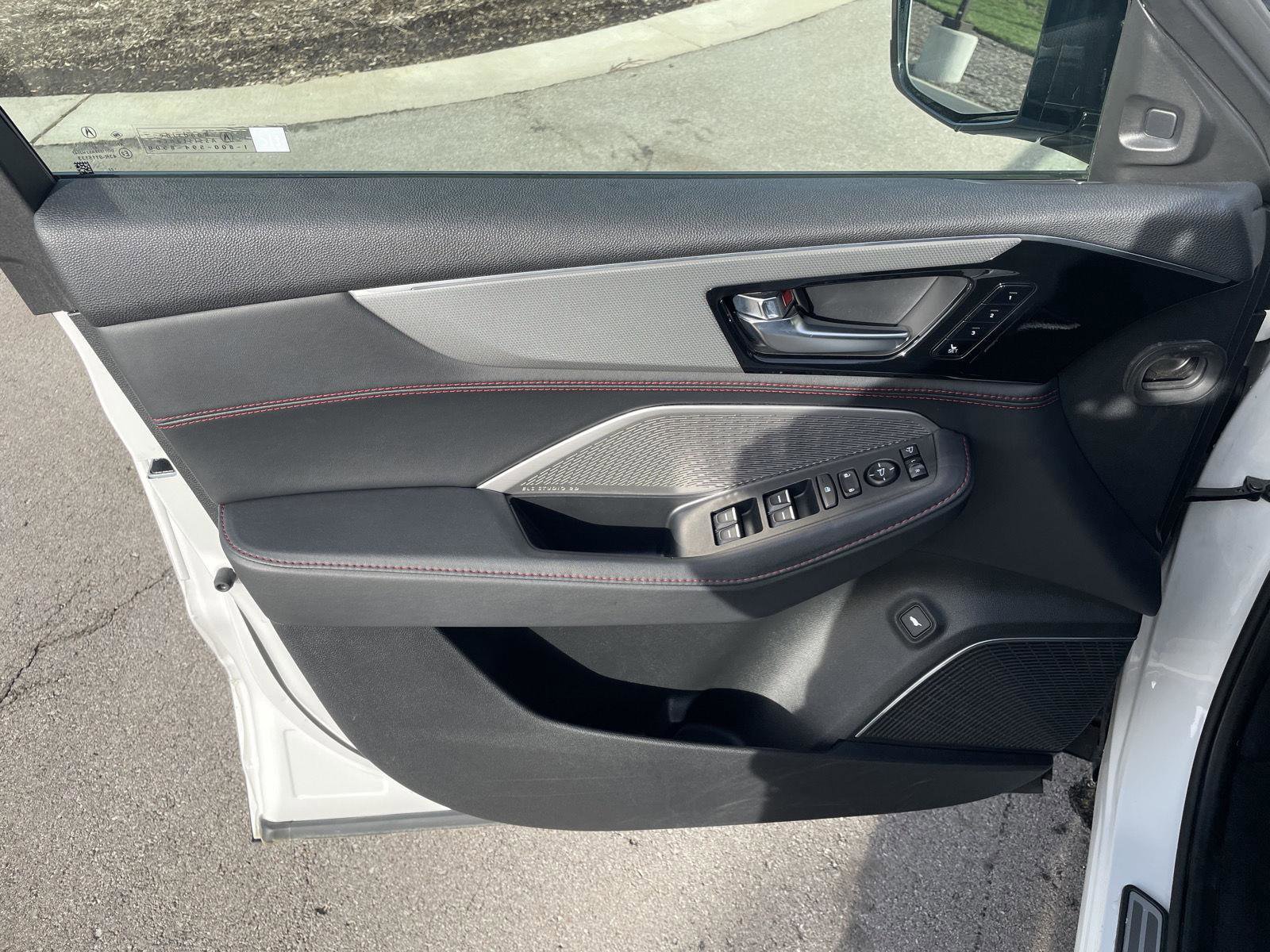 Used 2022 Acura MDX A-Spec image 22