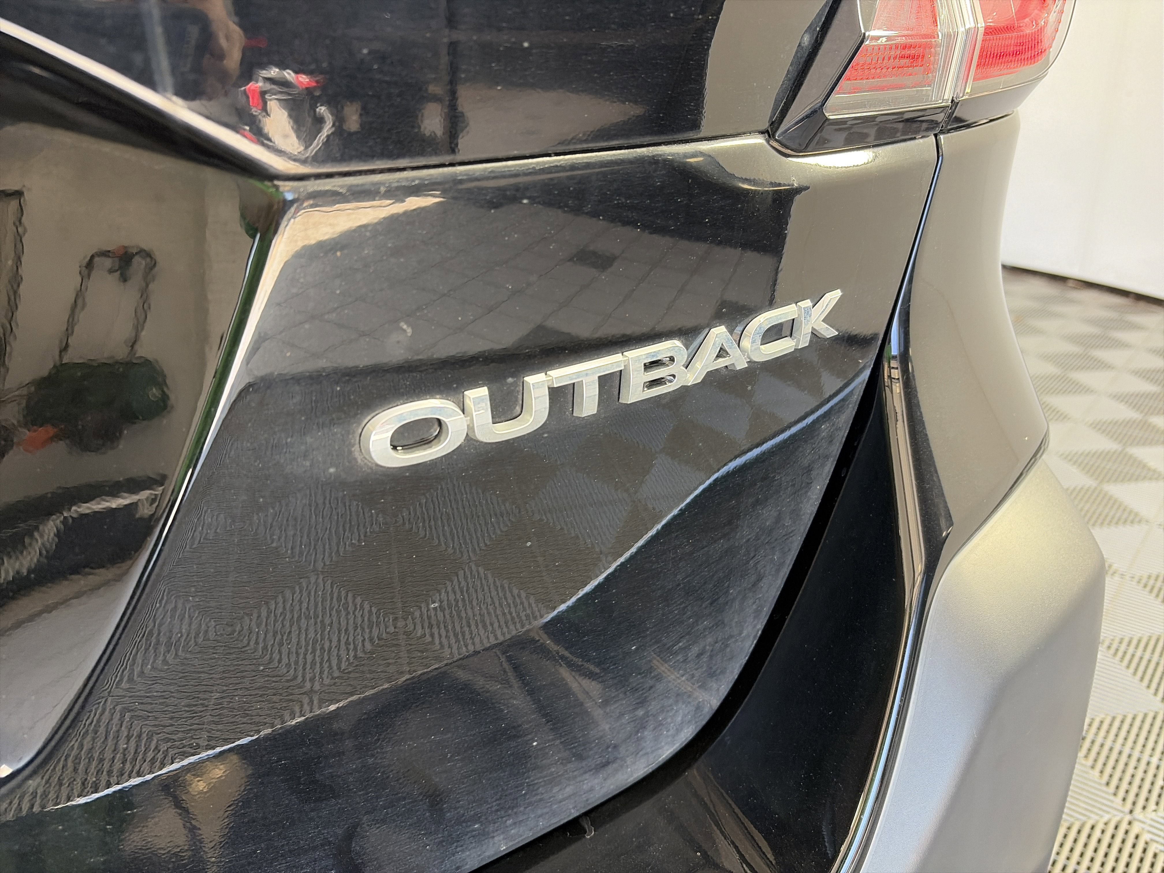 Used 2024 Subaru Outback Premium AWD/4WD image 16