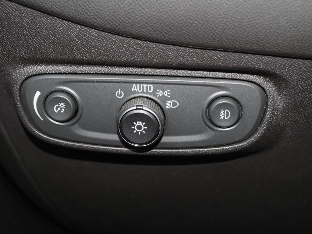 Used 2020 Chevrolet Equinox LT AWD/4WD image 26