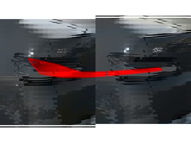 New 2026 BMW 740i xDrive w/ Luxury Rear Seating Package image 8