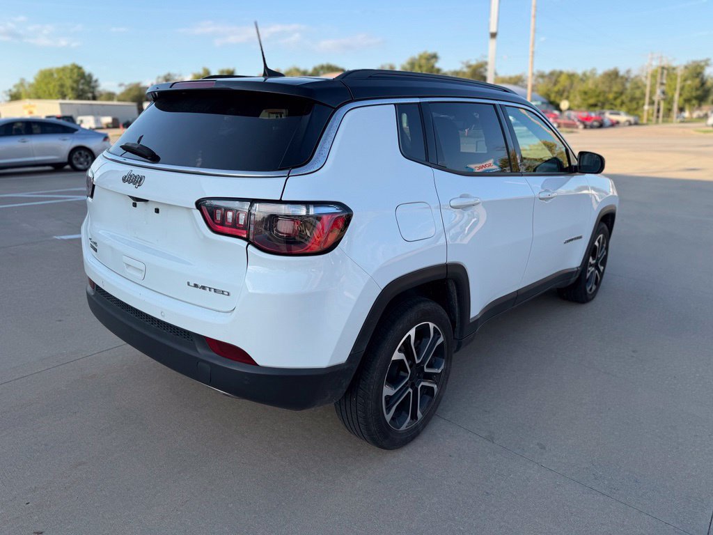 Used 2023 Jeep Compass Limited AWD/4WD image 3