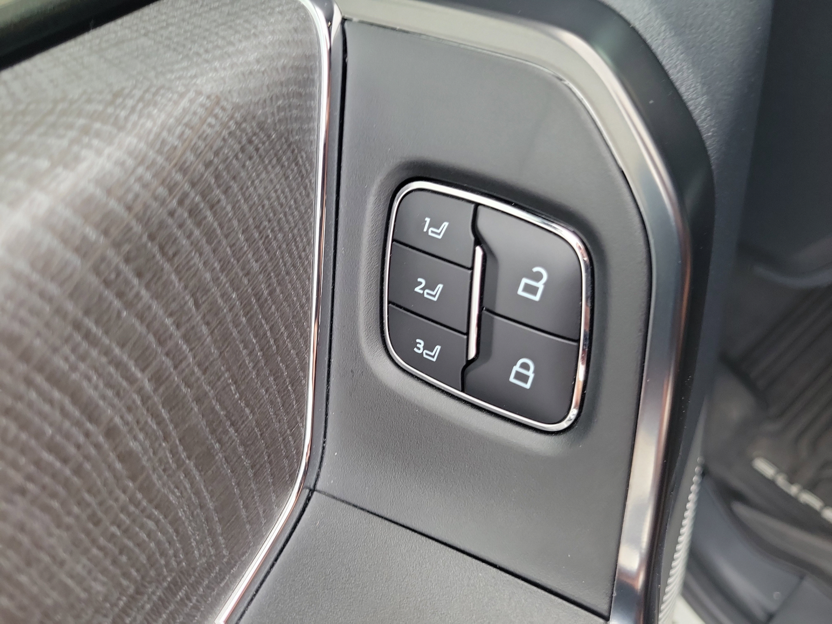 Used 2024 Ford F250 Platinum AWD/4WD image 19