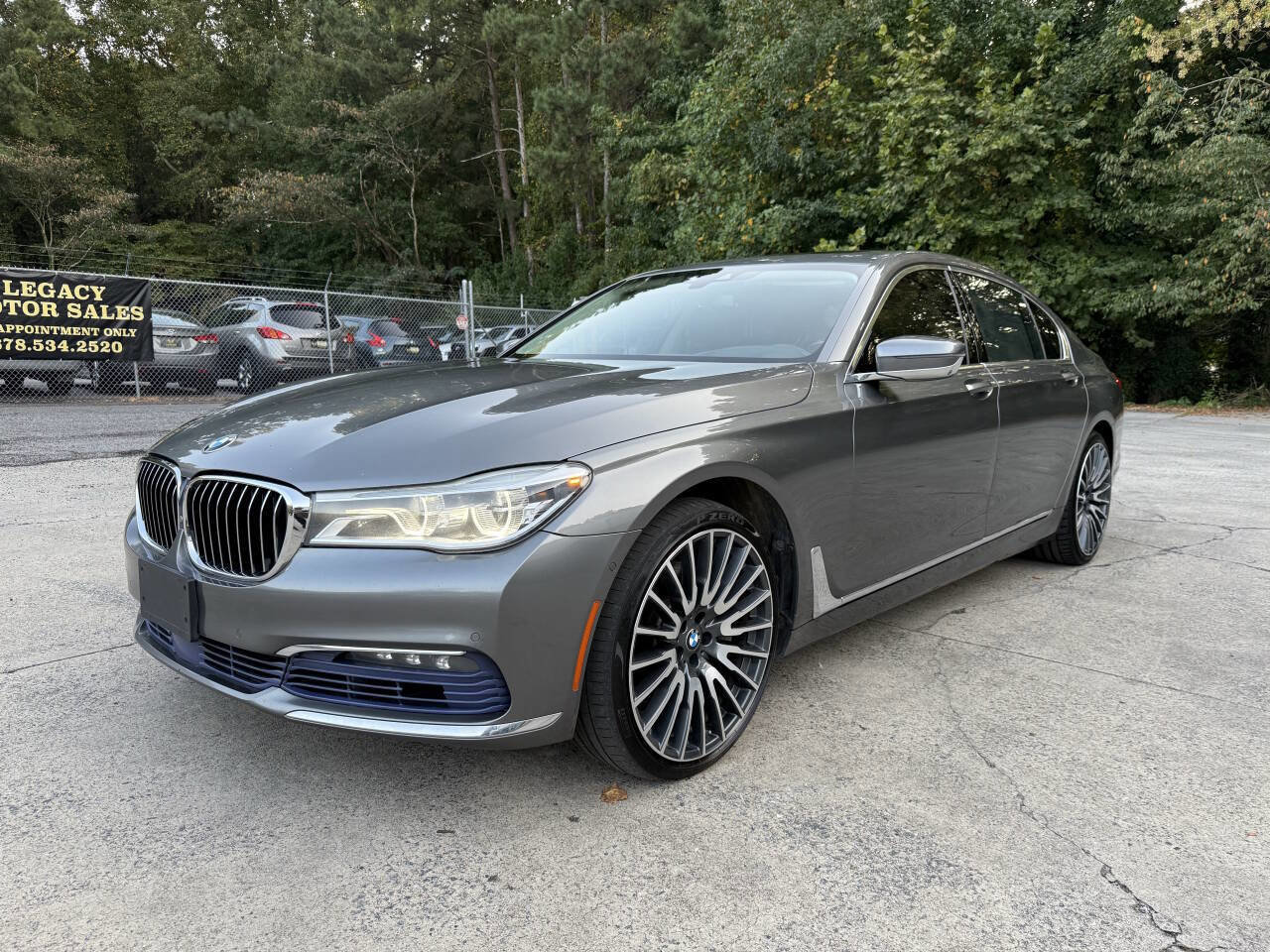 Used 2016 BMW 750i xDrive image 2