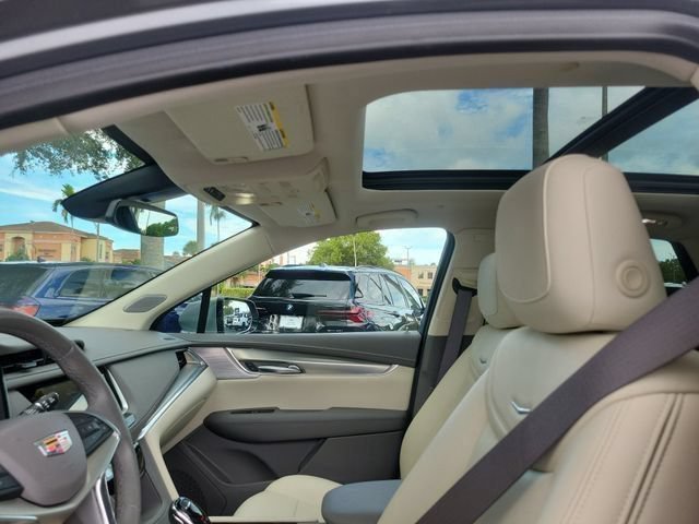Certified 2024 Cadillac XT5 Premium Luxury FWD image 23