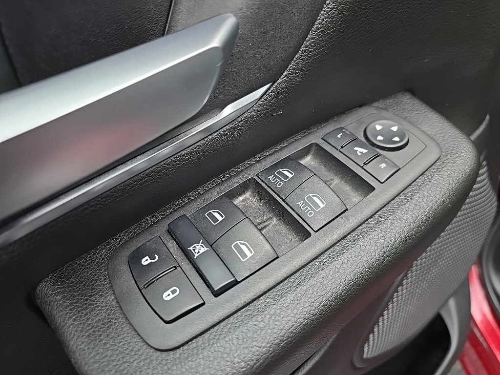 Used 2024 RAM 1500 Lone Star image 8