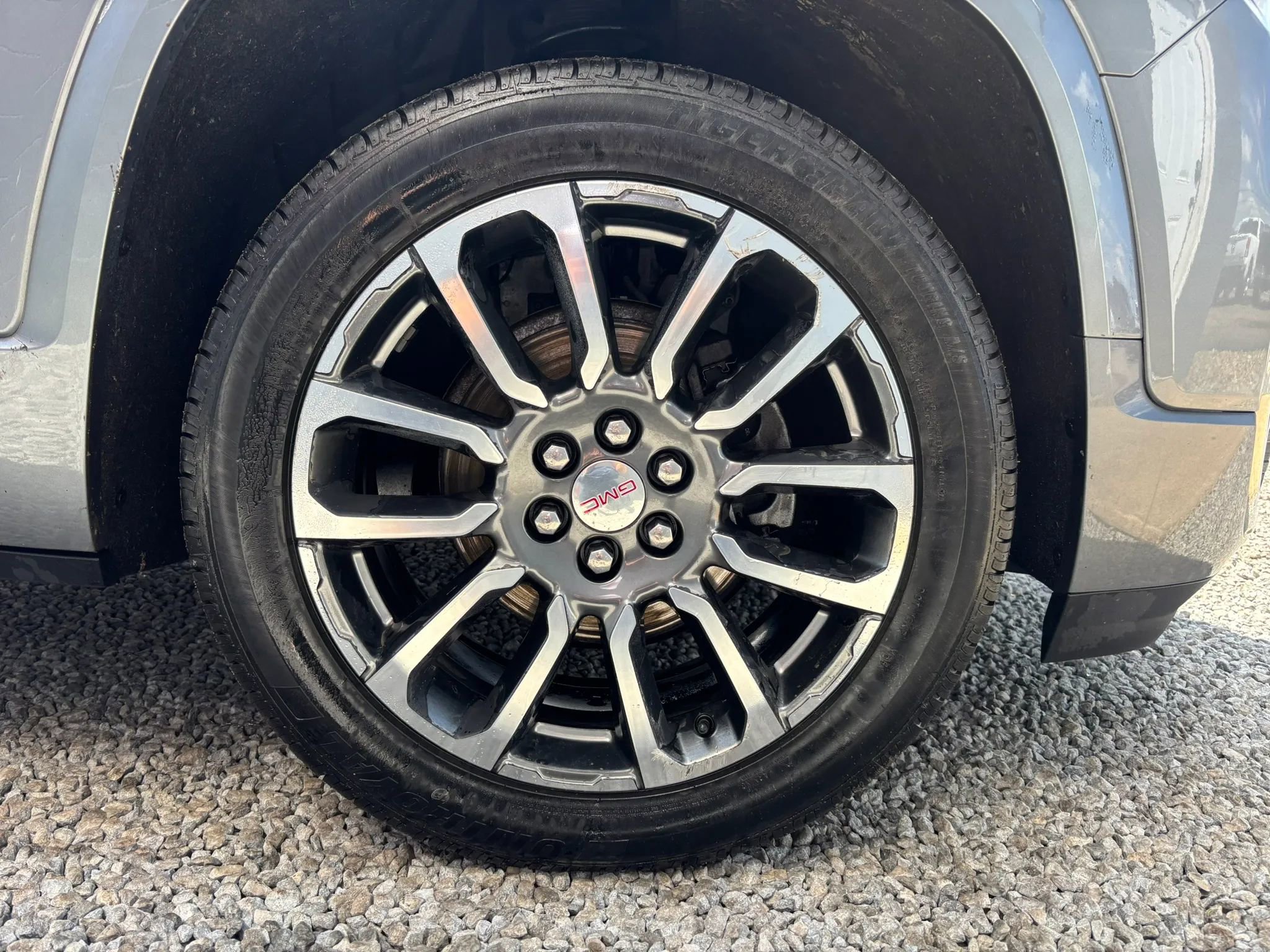 Used 2020 GMC Acadia Denali w/ Denali Ultimate Package AWD/4WD image 8