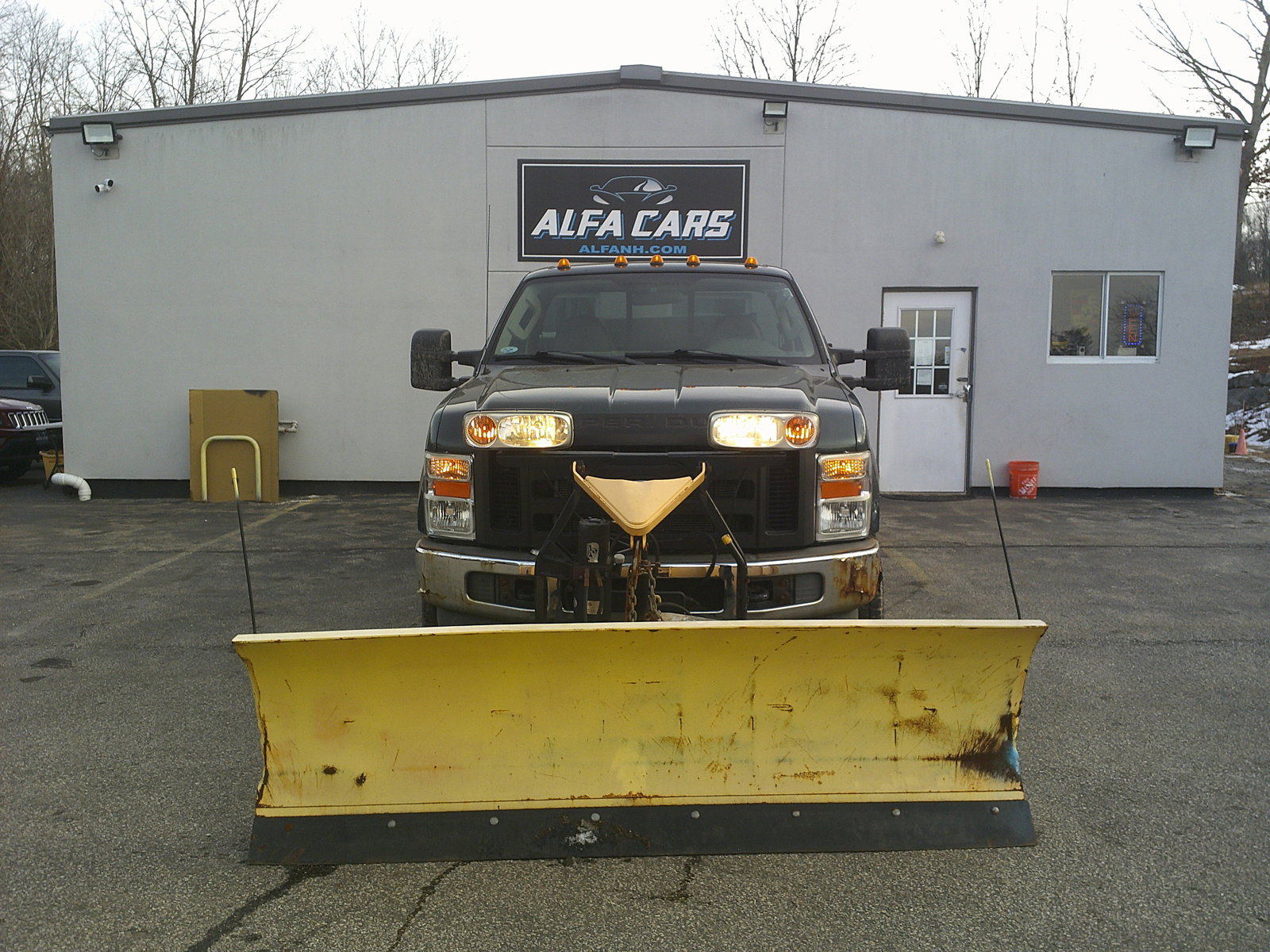 Used 2010 Ford F350 XL image 2