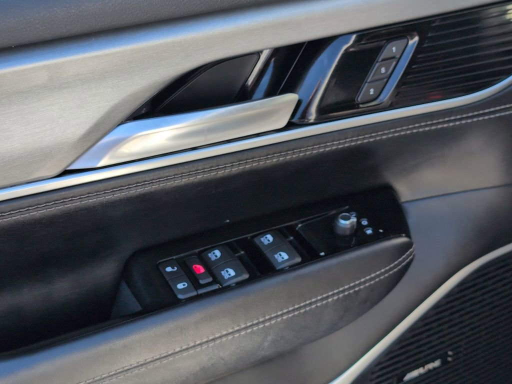 Certified 2023 Jeep Wagoneer Series II image 14