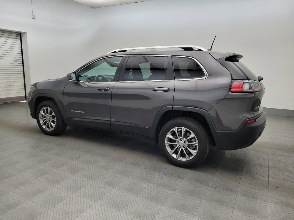 Used 2021 Jeep Cherokee Latitude Lux w/ Comfort/Convenience Group AWD/4WD image 3