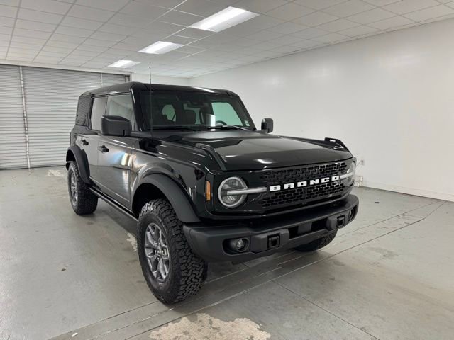 New 2025 Ford Bronco Badlands image 3