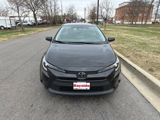Used 2025 Toyota Corolla LE w/ LE Premium Package image 6